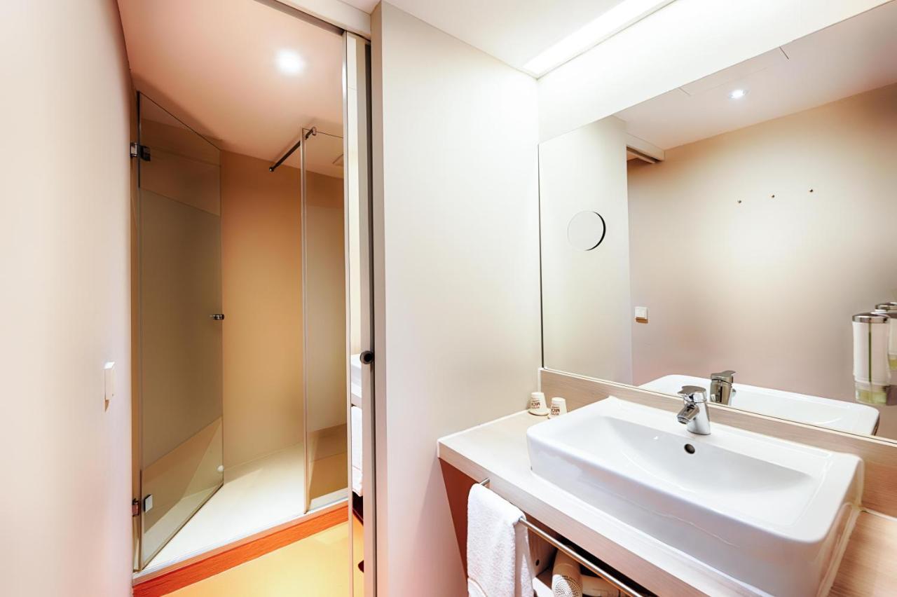 B&B Hotel Ален Экстерьер фото